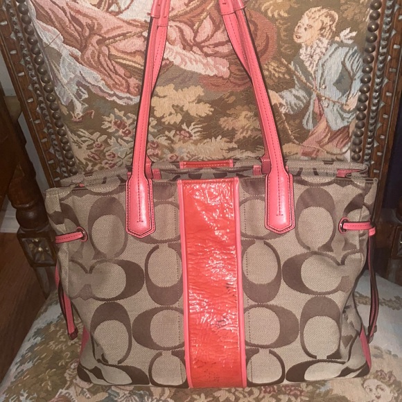 Coach Bag - Picture 3 of 5